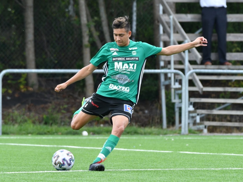Danilo lämnar för spel i ettan