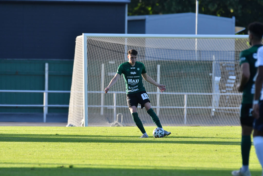 Joel Bernhardsson klar för en fjärde säsong i ESK