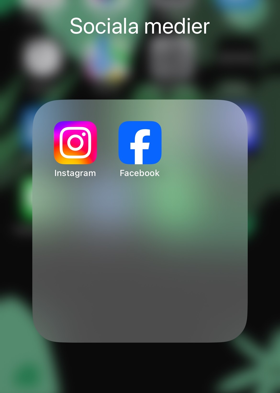 Kom närmare ESK – Följ oss på sociala medier!